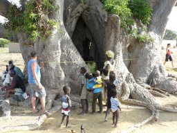 261412_10150257961569901_6811691_n